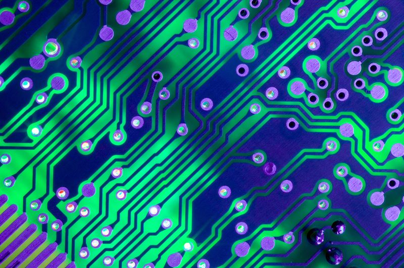 Нови материали могат да повишат енергийната ефективност в микроелектрониката