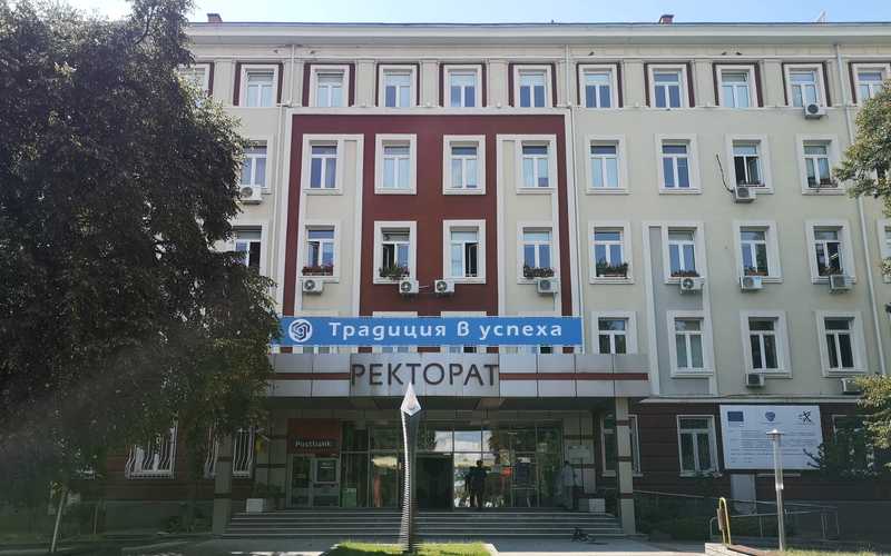 Национална олимпиада по електроника и информатика осигурява директен прием